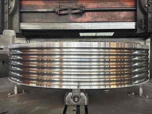 Toronneuse à cadre rigide série JLK intégrée au mécanisme de chargement automatique latéral